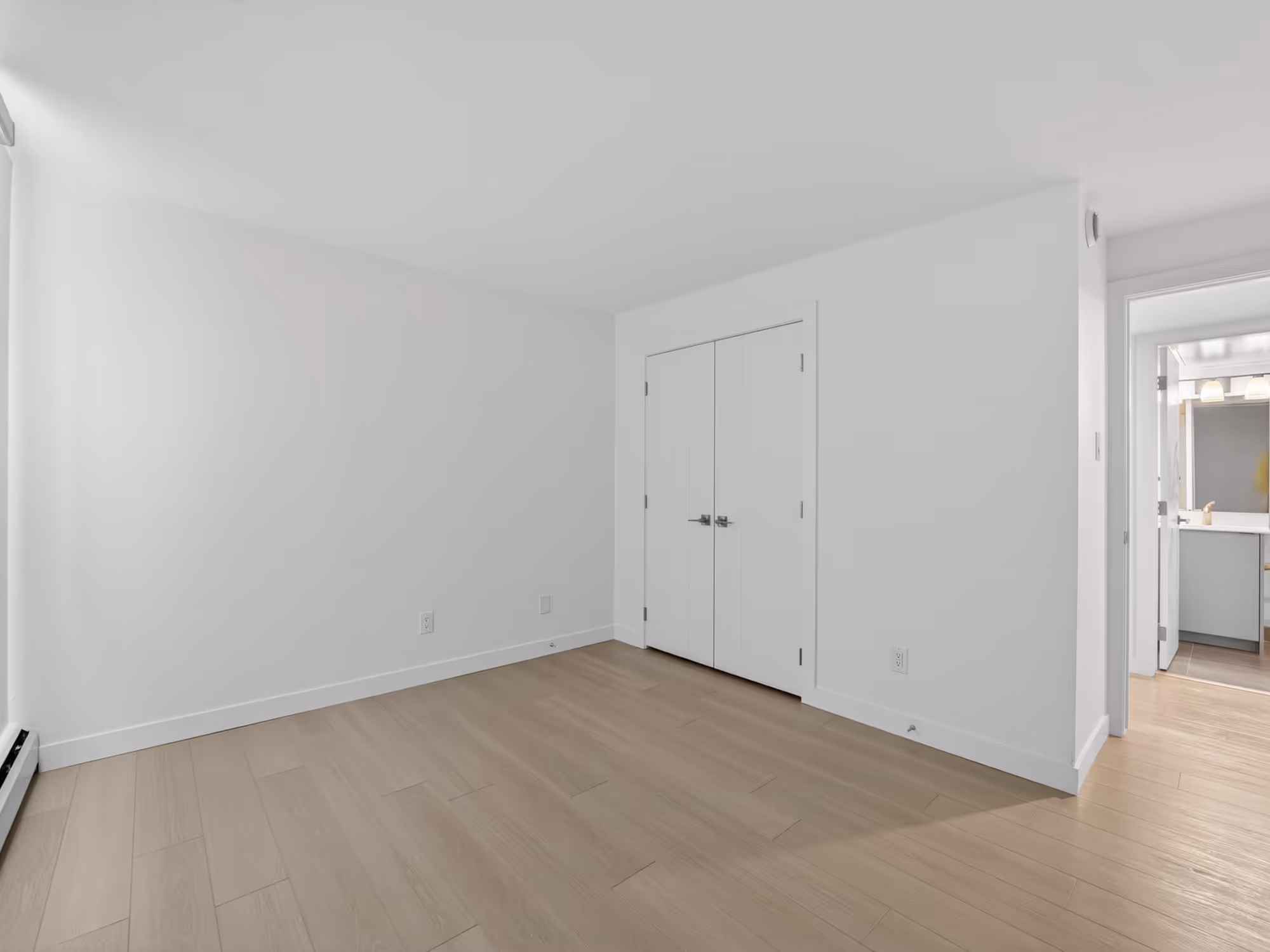Connaught 2Bed interior view 10