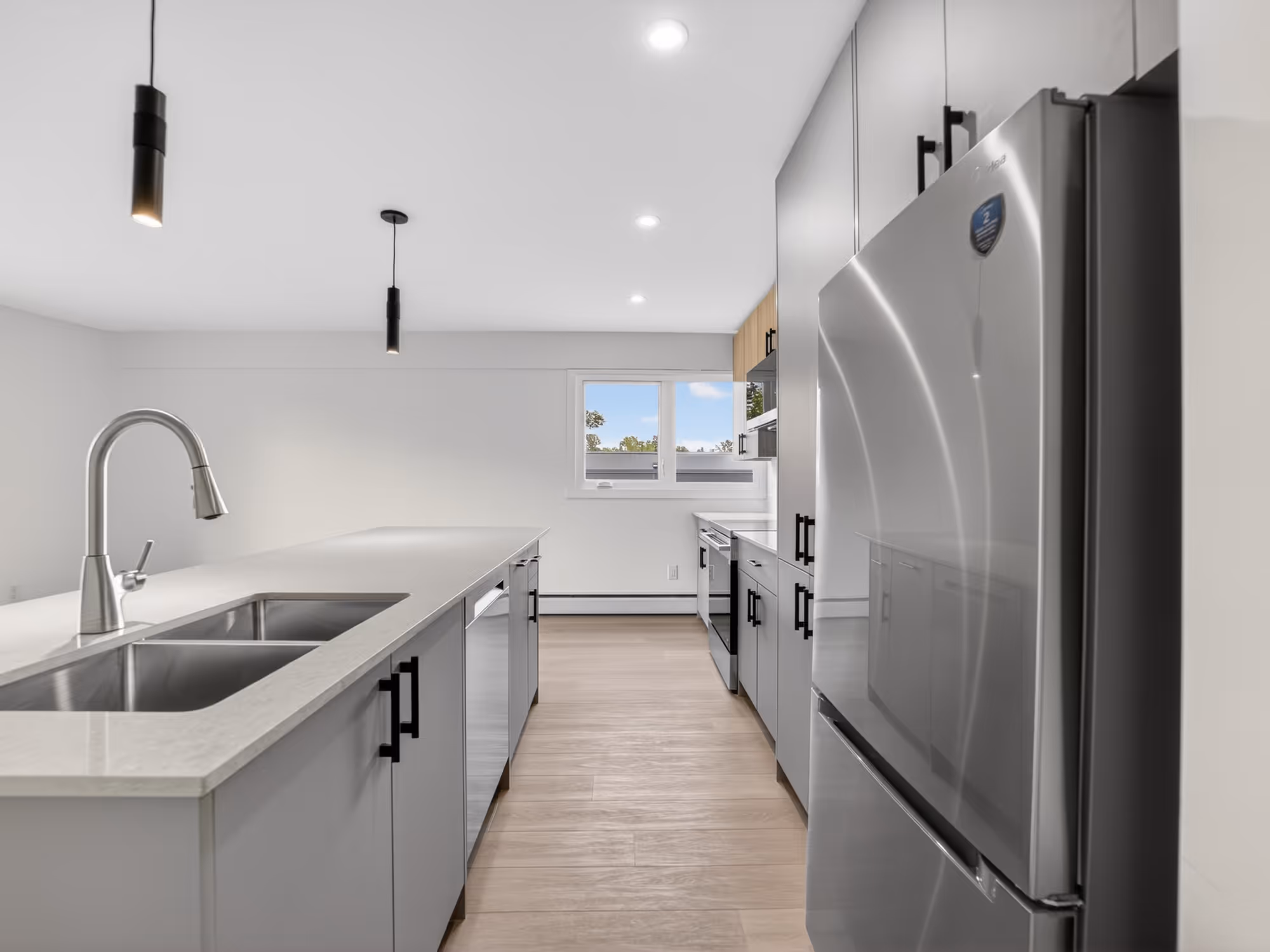Sunnyside 1Bed bathroom view